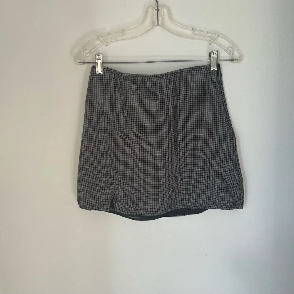 American Eagle Micro Check Mini Skirt Size XS Black White